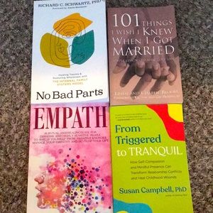 Bundle of paperback therapy/self-help books EUC